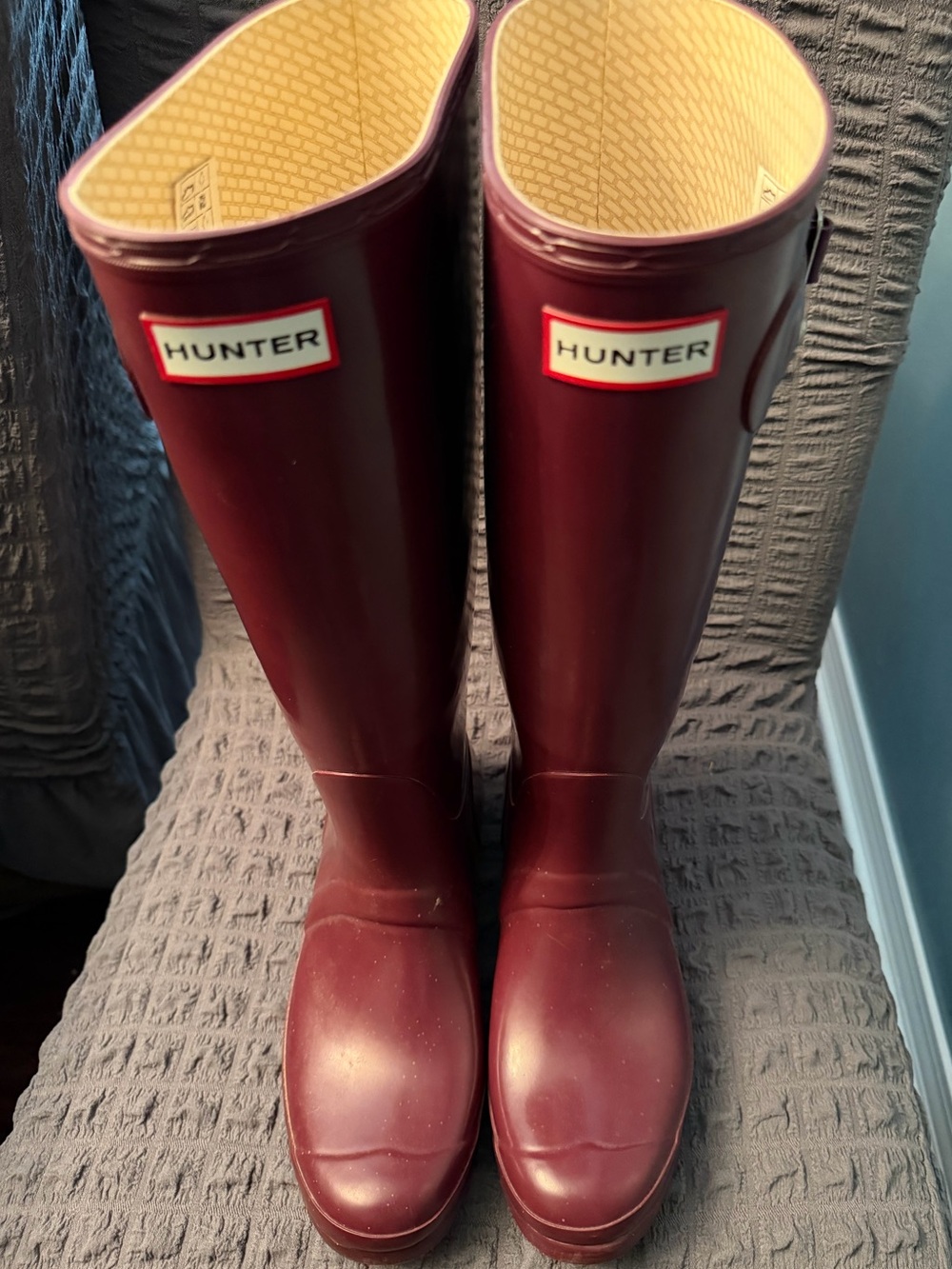 Hunter Original Tall Boots Size 10 Dark Ruby